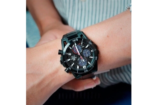Часы Casio EQS-960DC-1A кварцевые