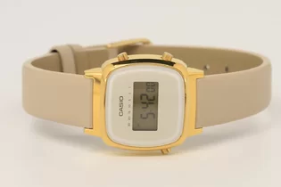Часы Casio LA-670WEFL-9E электронные кварцевые