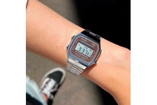 Часы Casio A-168WA-5A  электронные кварцевые Япония